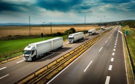 How Land Freight Services from Dubai to KSA Drive Cross-Border Trade