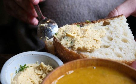 Ghee vs Butter: Clarified Butter Recipe and Key Health Differences