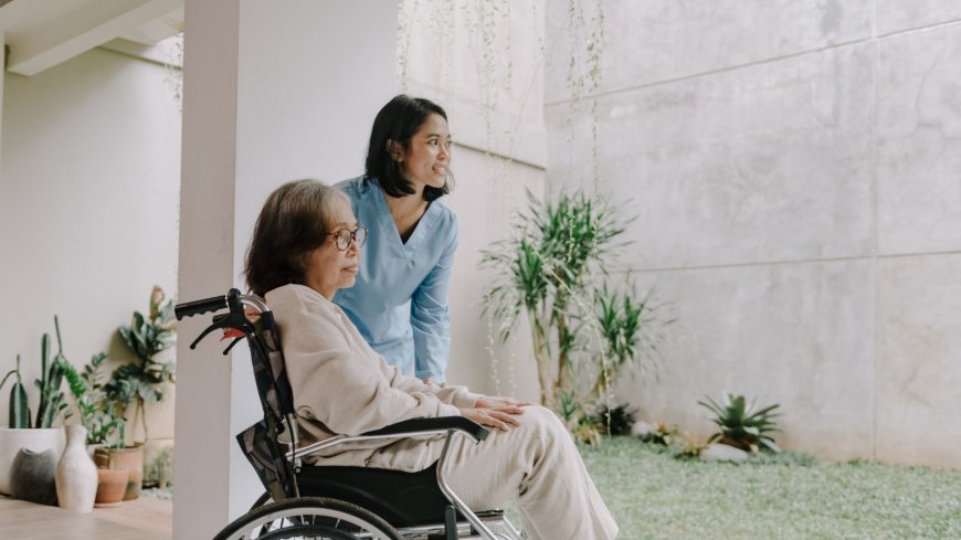 How Home Care Services Reduce Loneliness in Seniors | Expert Guide